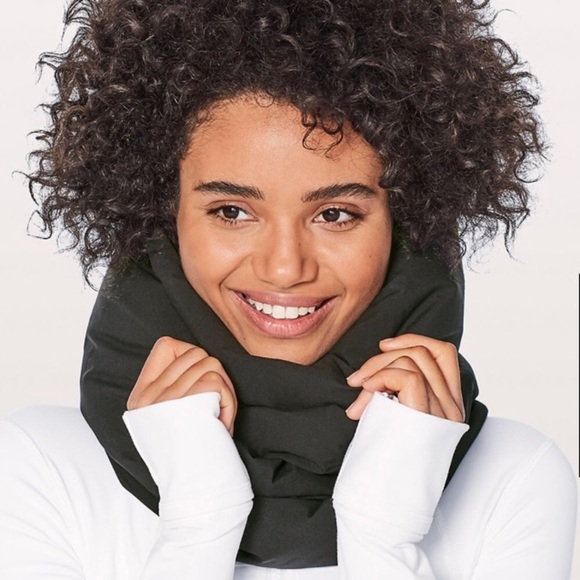 lululemon athletica Accessories - Lululemon Pack In the Heat Packable Down Scarf